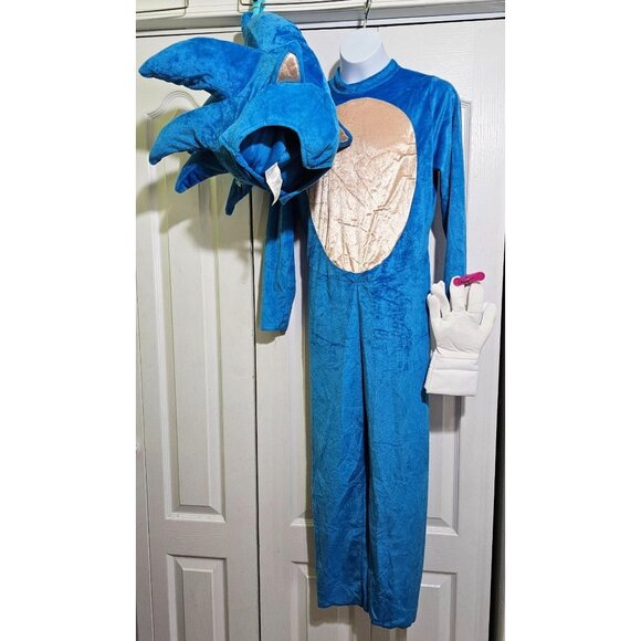 Sonic The Hedgehog 2 Kids Costume Kit Boot Covers Inflatable Hood Gloves Tail - Picture 12 of 13